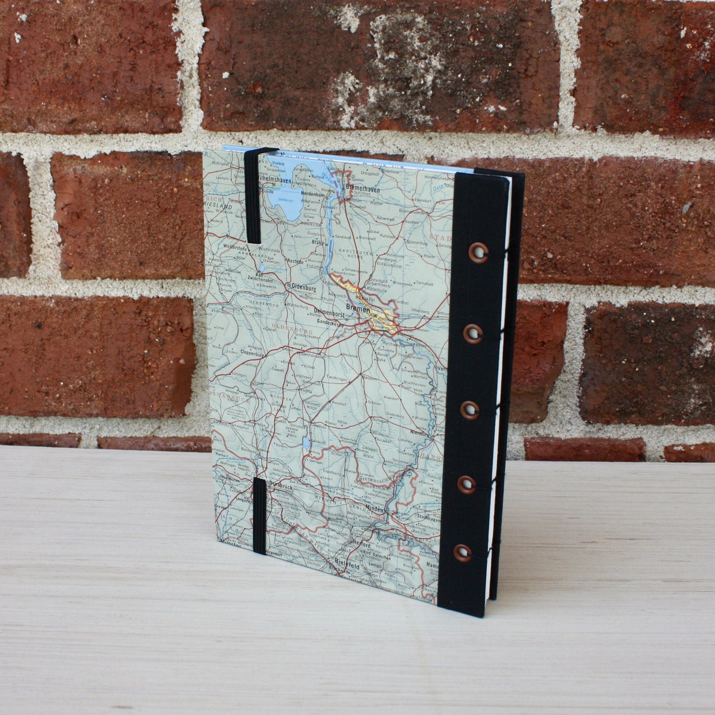 AMSTERDAM JOURNAL