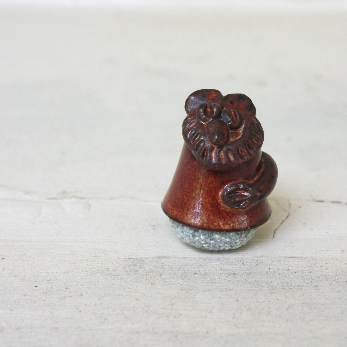 VINTAGE THIMBLE PINCUSHIONS