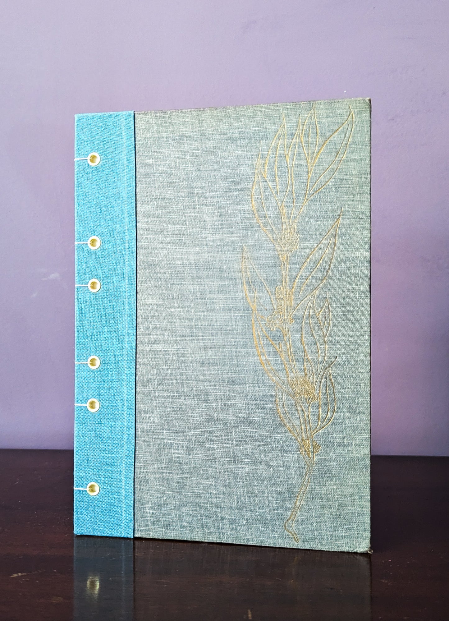 GOLDEN FLORAL