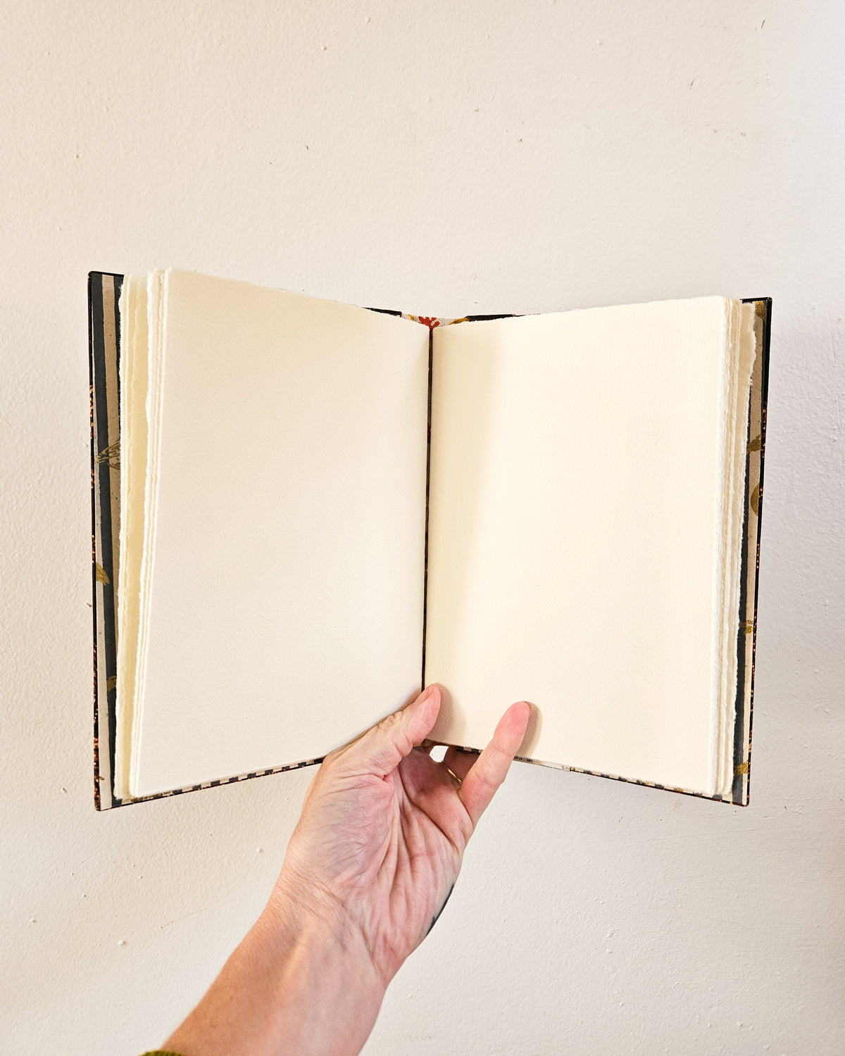 BLACK AND RED VINTAGE JOURNAL