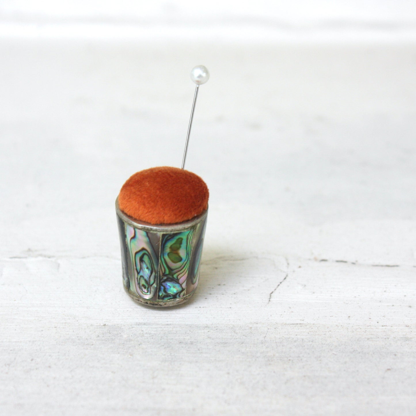 VINTAGE THIMBLE PINCUSHIONS