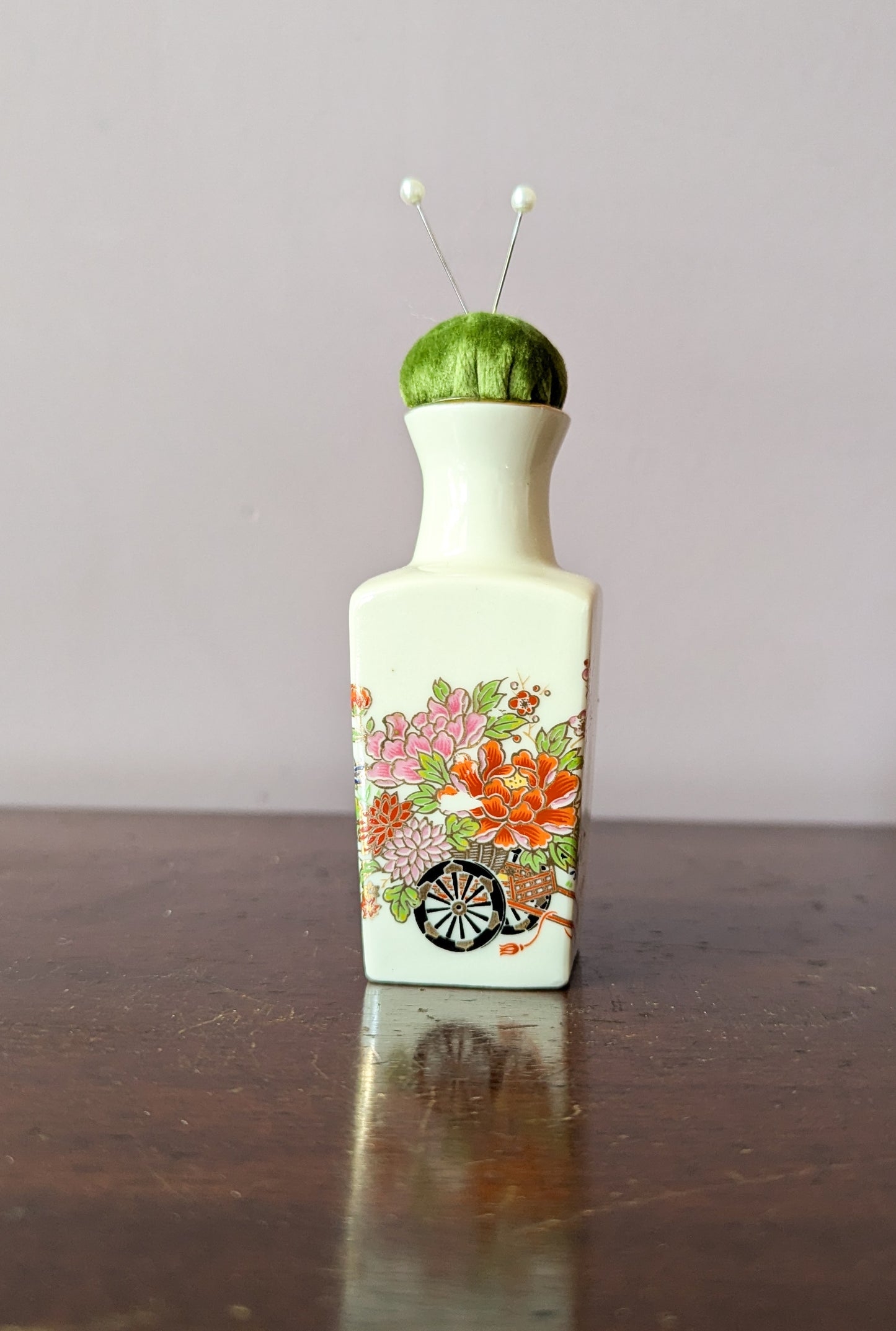 ORIENTAL VASE PINCUSHION