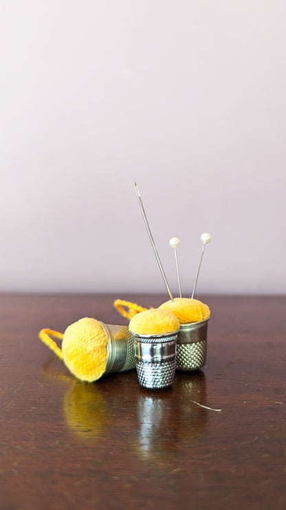 THIMBLE TRAVEL PINCUSHIONS