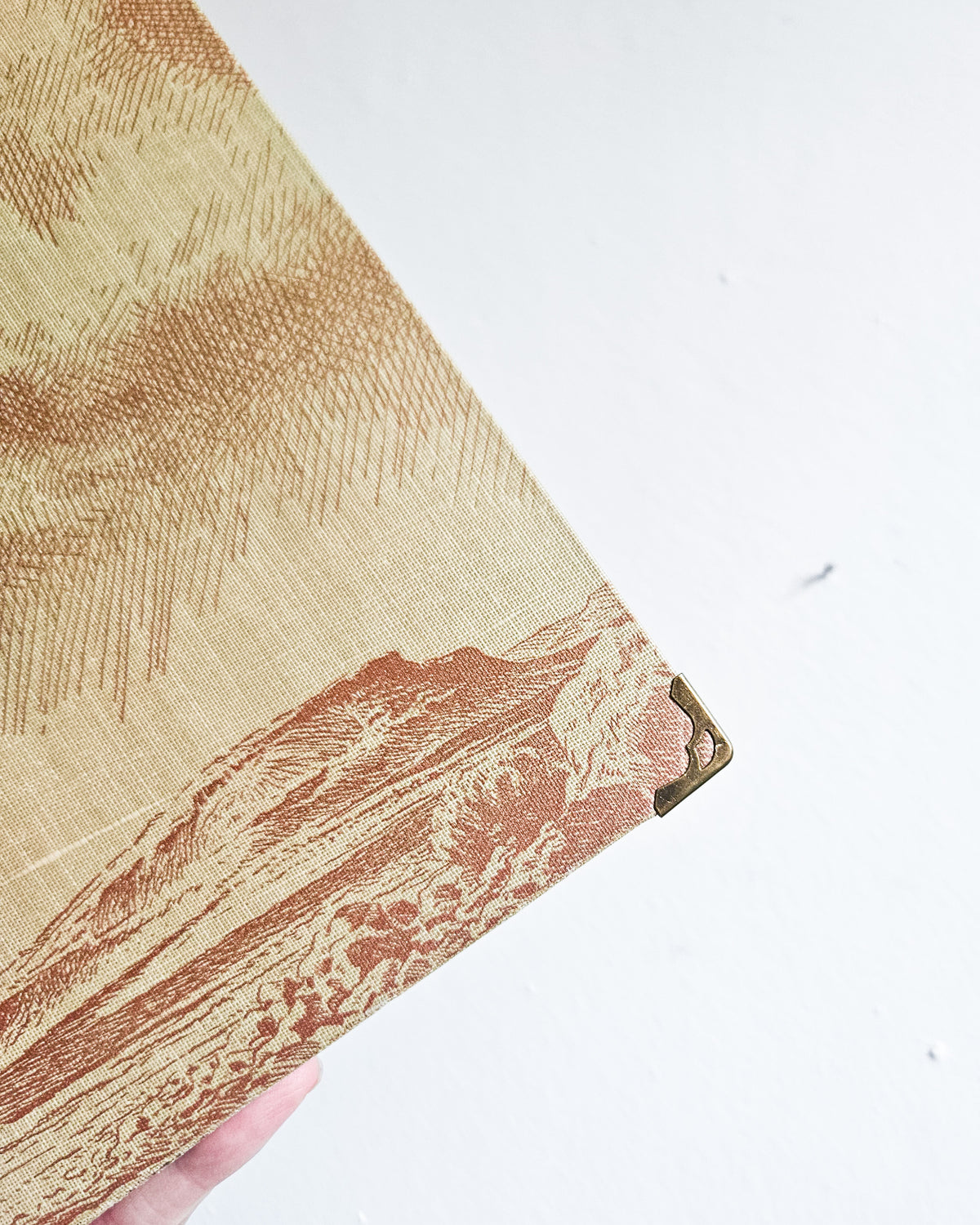 SEPIA VISTAS JOURNAL