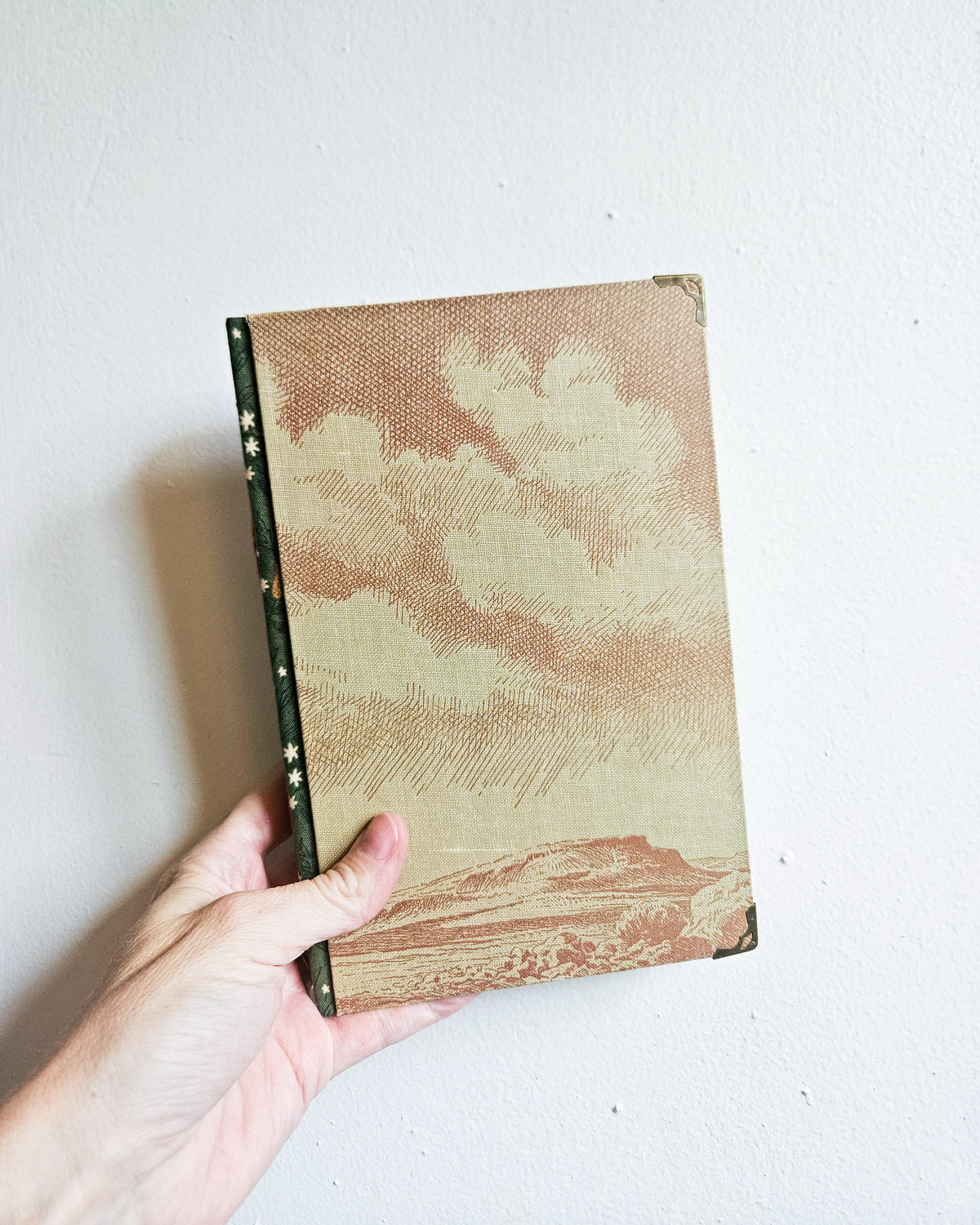 SEPIA VISTAS JOURNAL