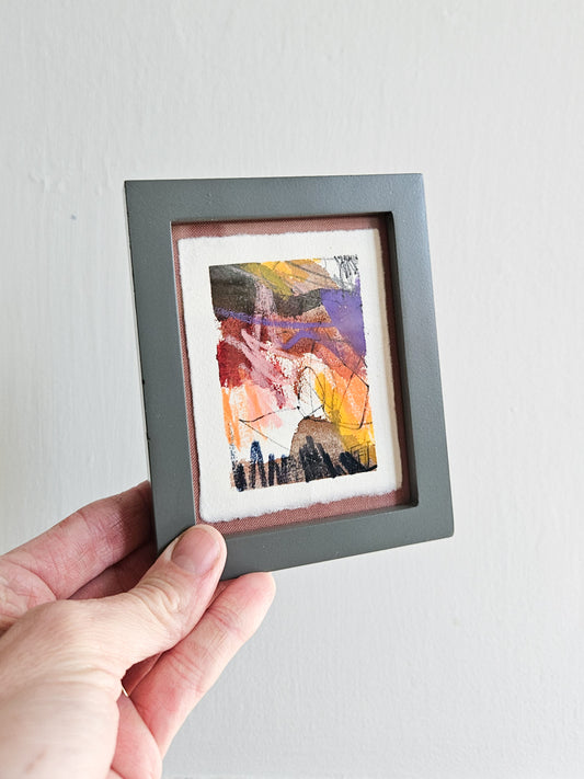 EXPLORATIONS IN LEFT HANDEDNESS : ROUND 1